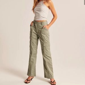 Abercrombie & Fitch | Relaxed Utility Pants (Short)